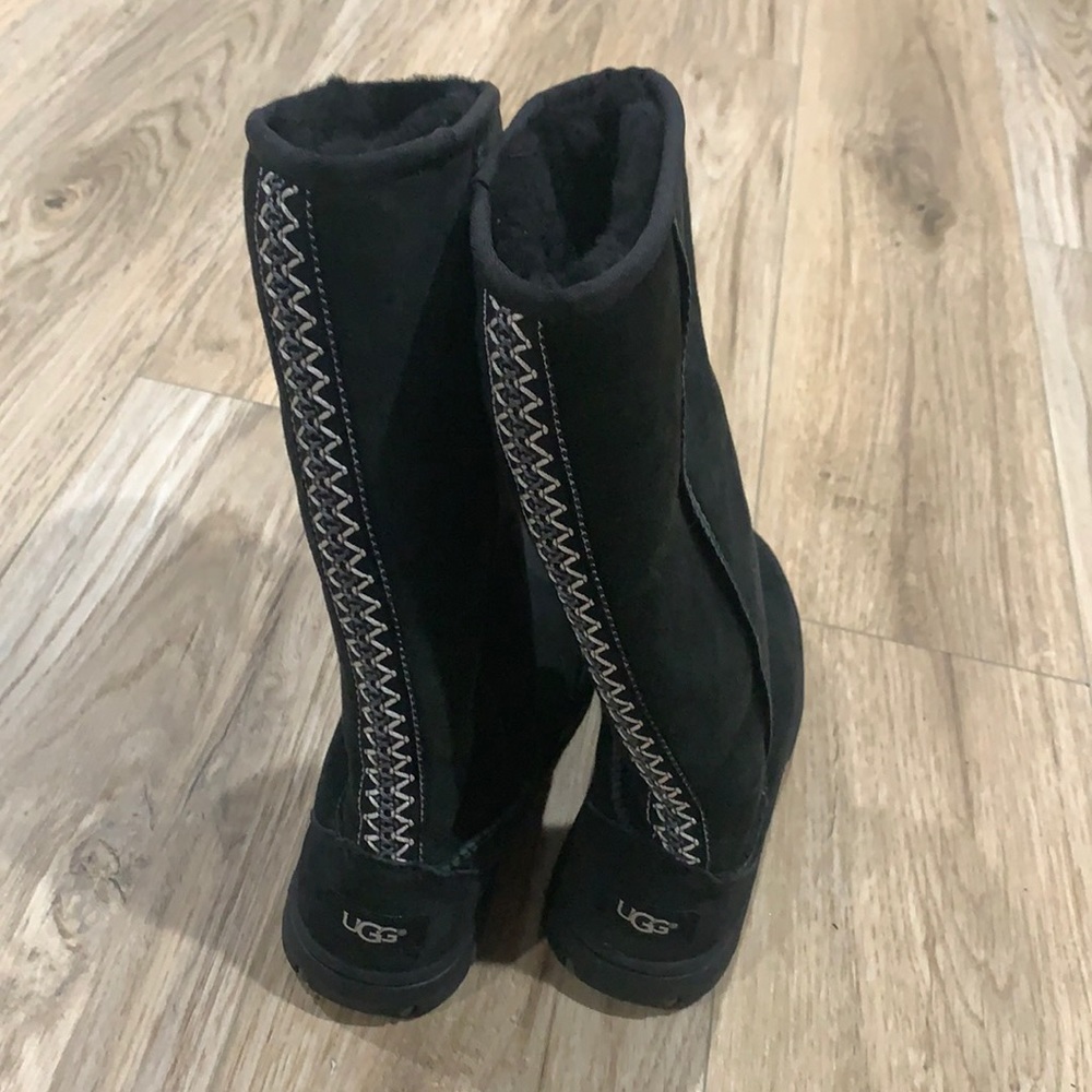 MWOT,UGG BOOTS, Size 6